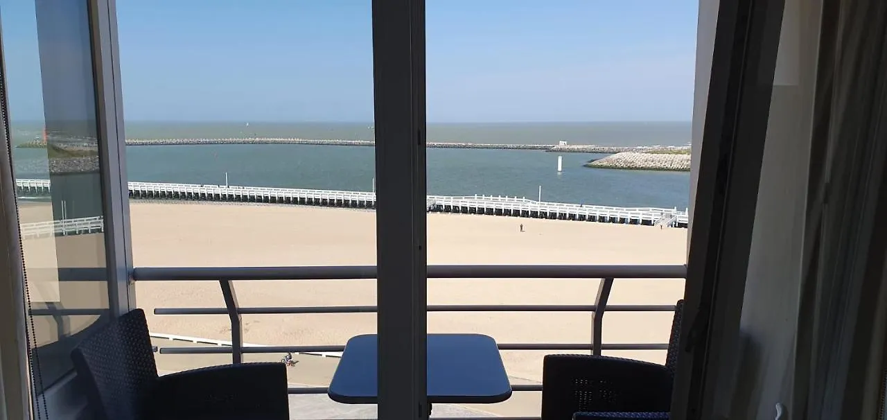 @ Jacques Seaview Apartment Ostend Belgium